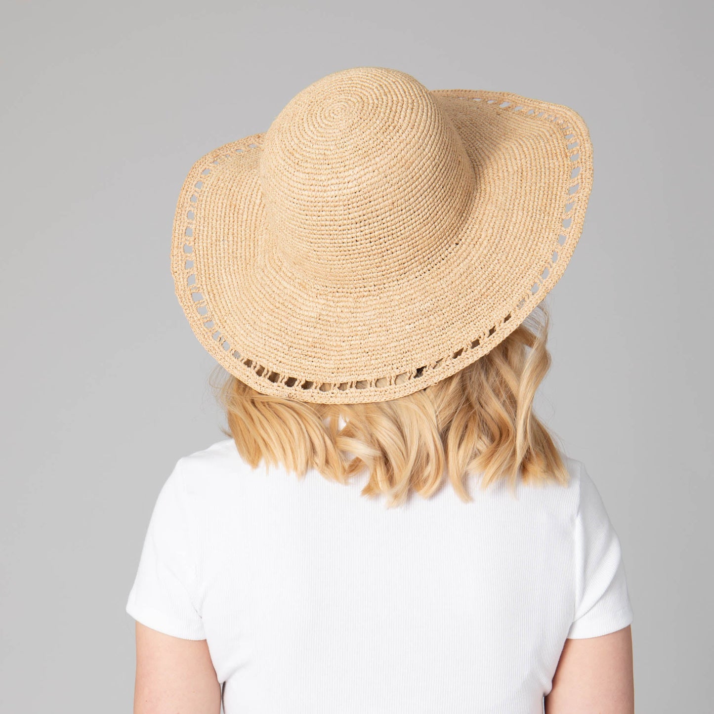 Isla - Women's Raffia Round Crown Floppy